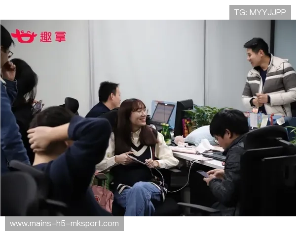 战术会议持续到凌晨:内部气氛紧张到极点